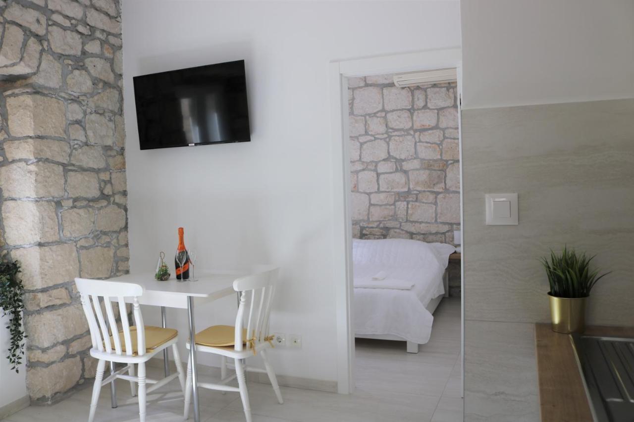 City Center Chic Apartments Baška Voda Esterno foto